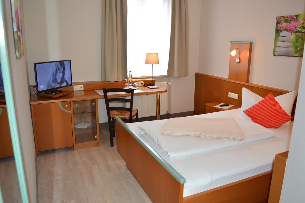 Boardinghouse Pfarrkirchen Hotel Exterior photo
